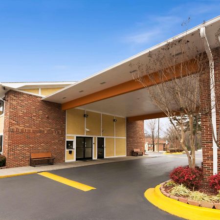 Super 8 By Wyndham Charlotte University Dış mekan fotoğraf