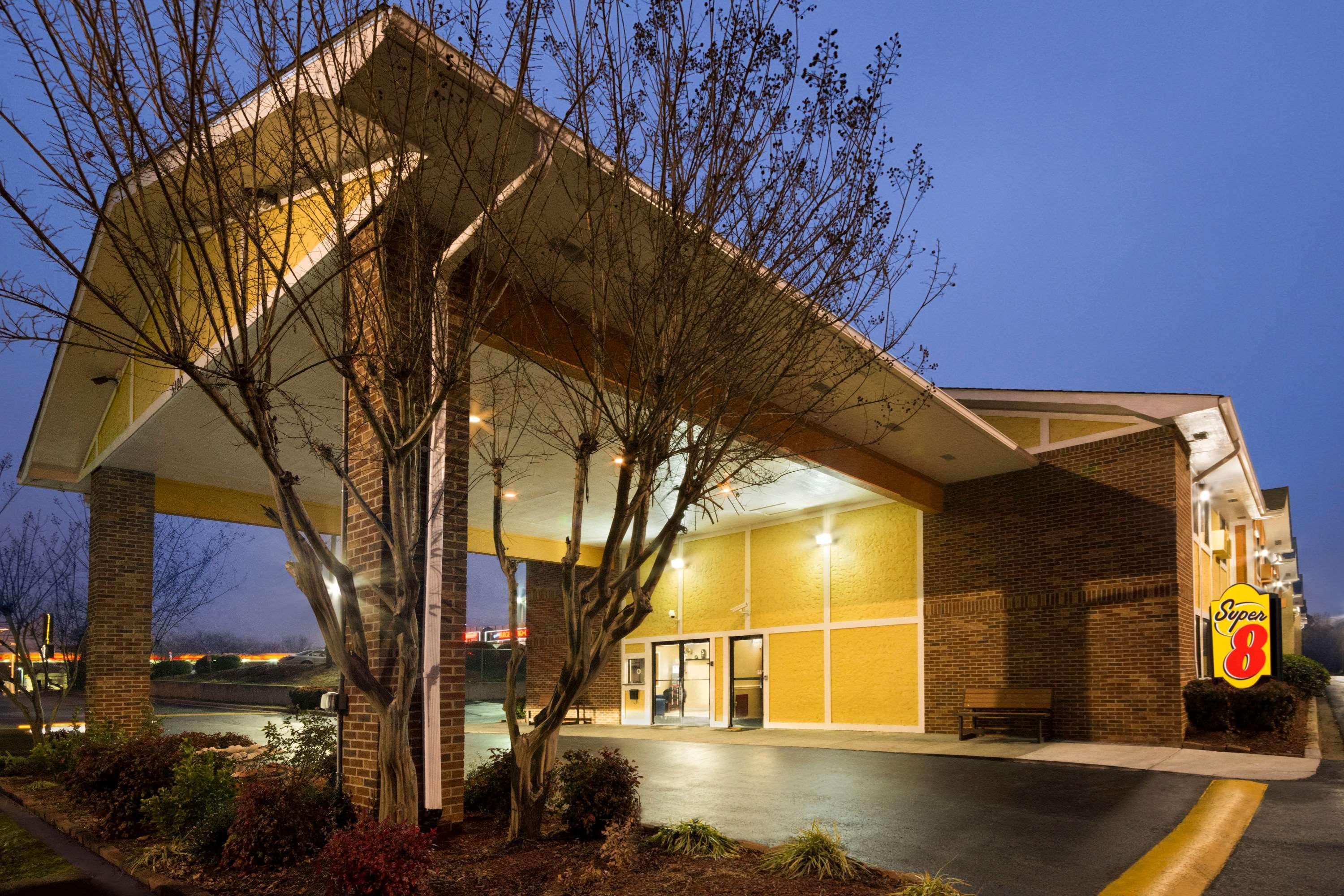 Super 8 By Wyndham Charlotte University Dış mekan fotoğraf